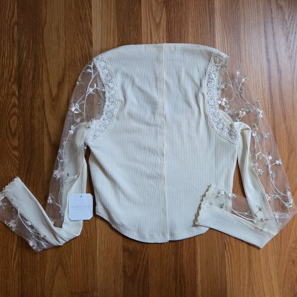 Altar'd State Cream Ribbed Crop Top with Lacy Long Sleeves Size M - Picture 6 of 6